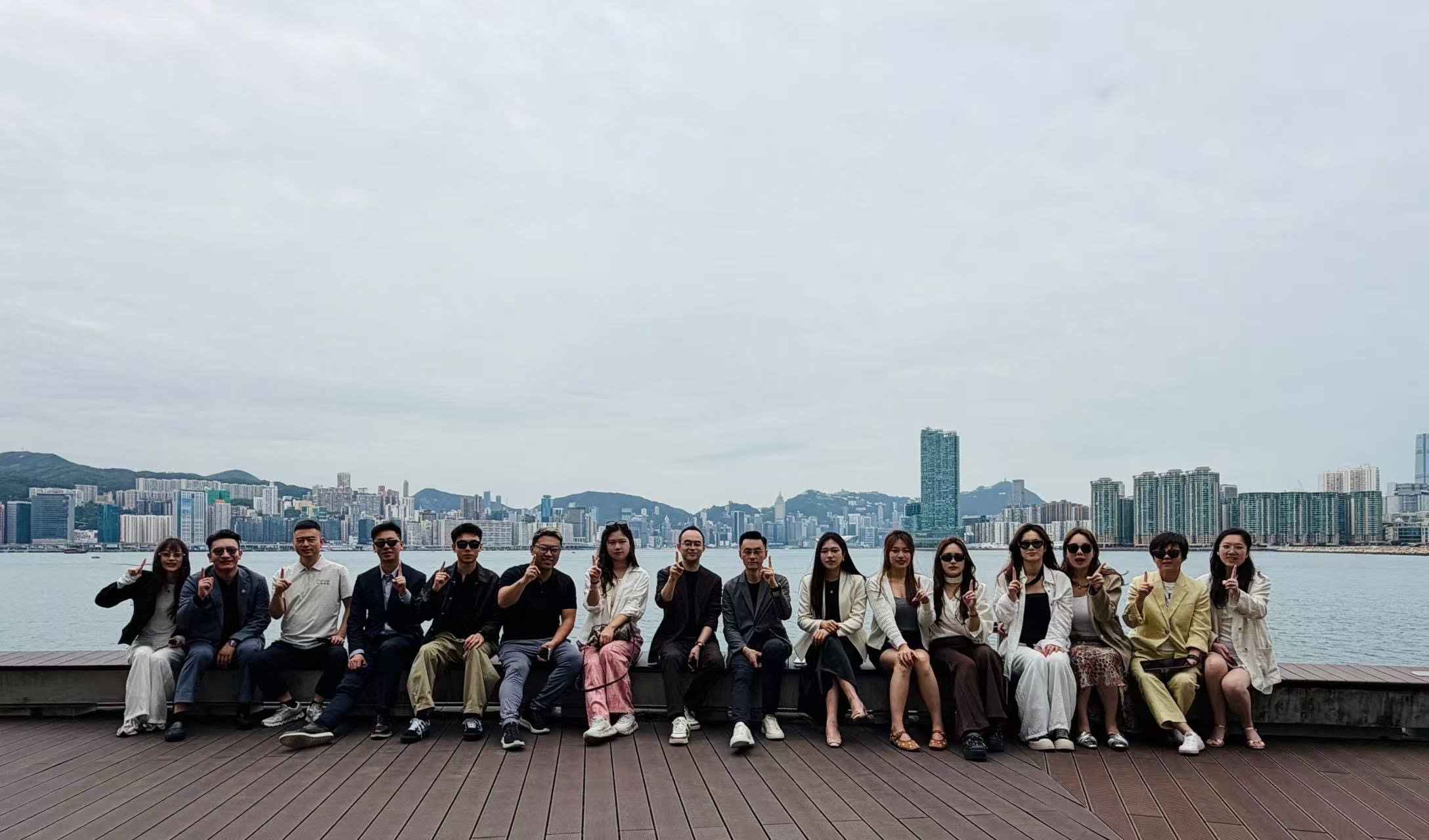深港研学之行｜沪上同仁赴深港实地考察，跨城联动共探高端不动产发展新机遇